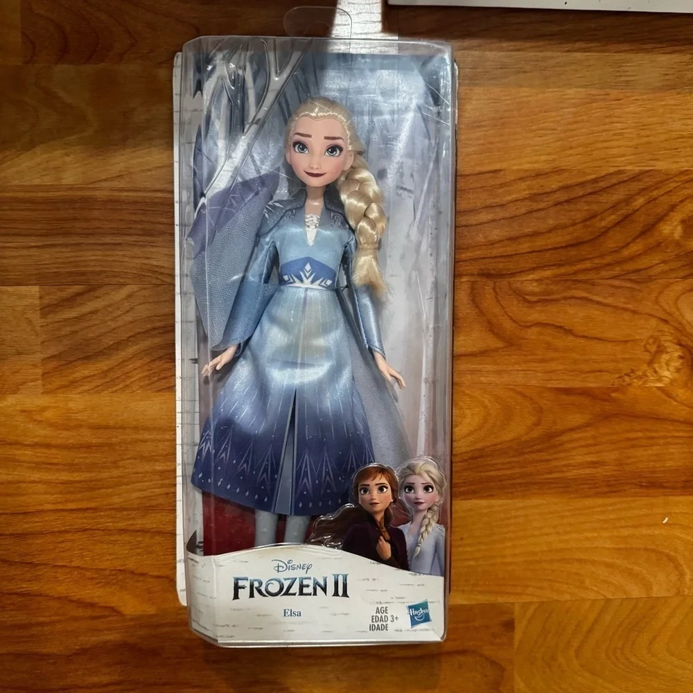 Disney Frozen 2 Toys Lot All New Puzzles, Frozen 2 Elsa Doll & Frozen 2 Playset
